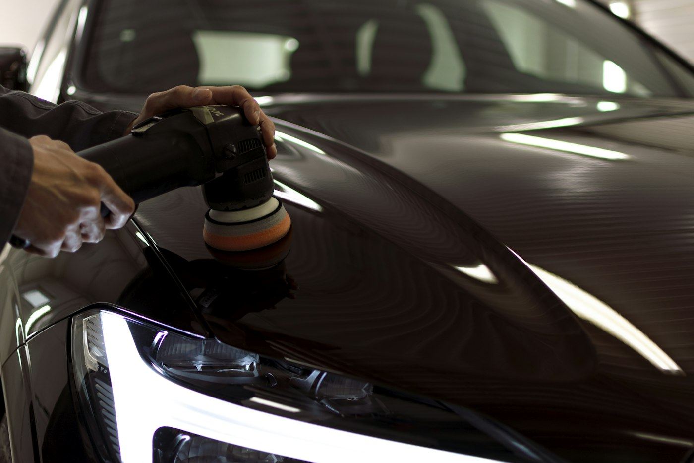 Photographing vehicle damage to document an insurance claim